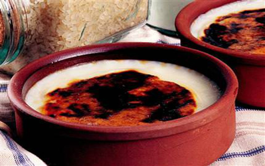 Denenmiş Sütlaç Tarifi ve Malzemeleri